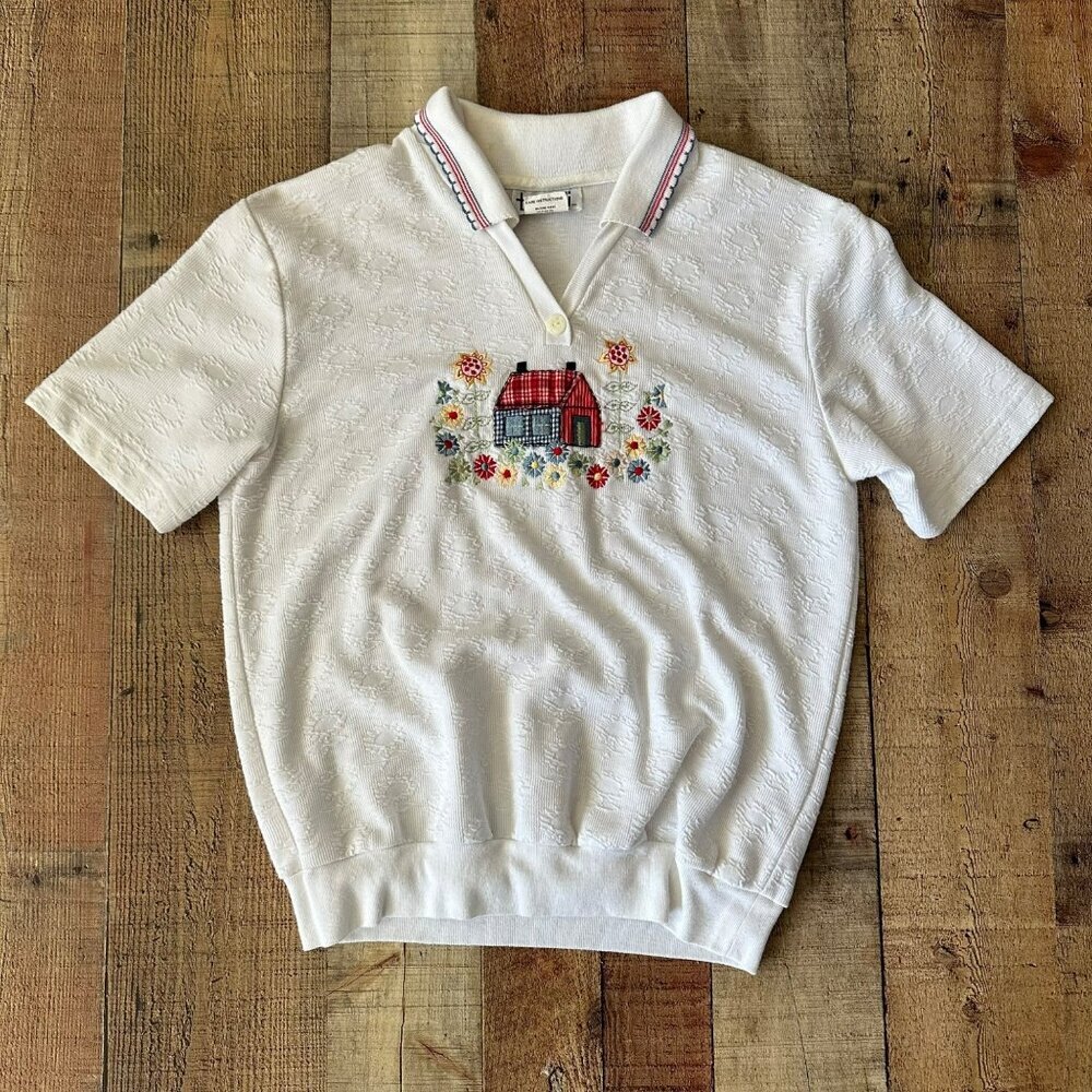 Vintage Teddi Embroidered White Polo With Floral & House Design Short Sleeve
